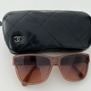 Authentic Chanel 5386 1623/KO Sunglasses